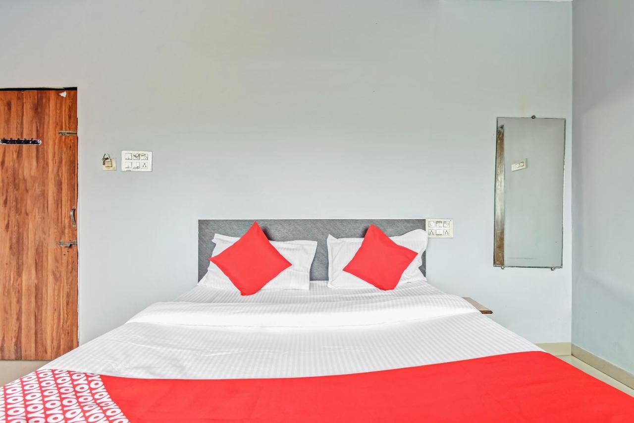 Oyo Hotel Samarth Lodge Solapur Exterior photo