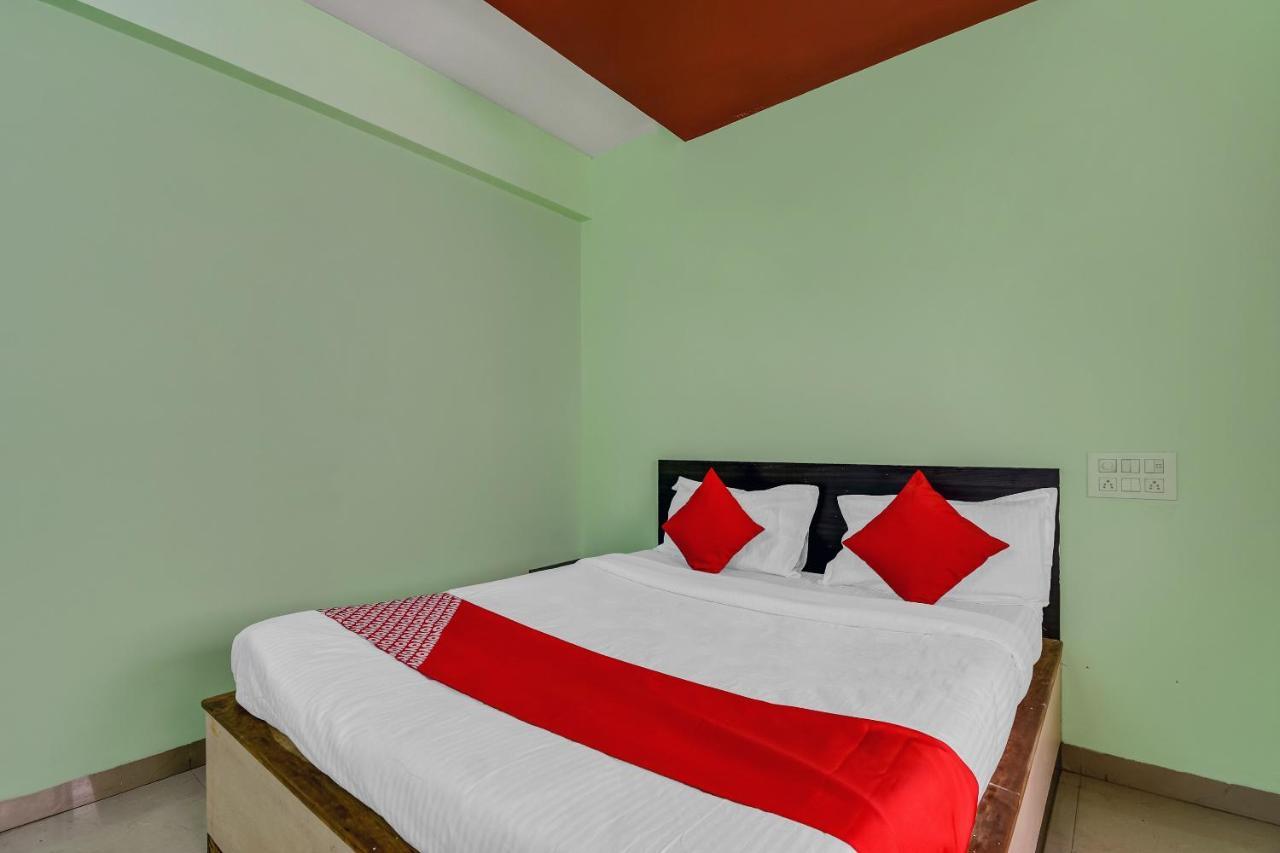 Oyo Hotel Samarth Lodge Solapur Exterior photo